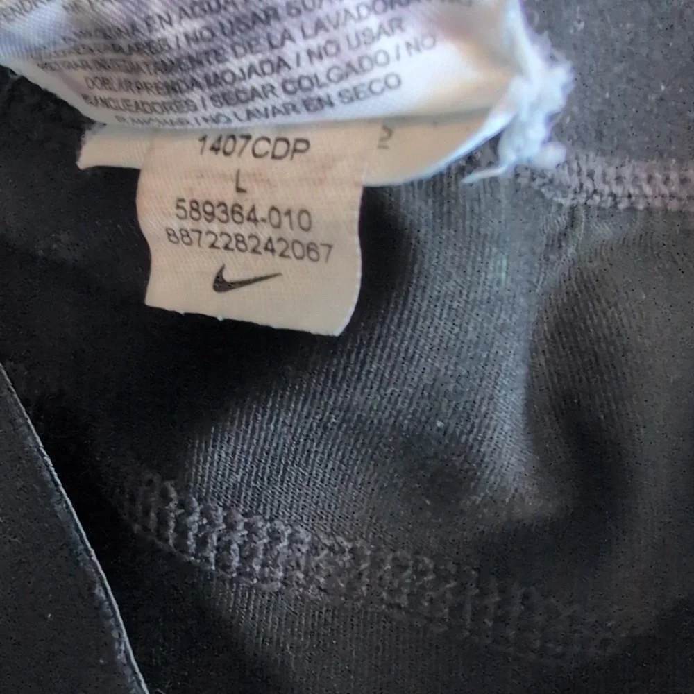 Nike Women's Black Pro Shorts - Picture 4 of 6